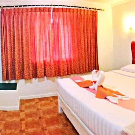 Phi Phi K House Hotel Buitenkant foto