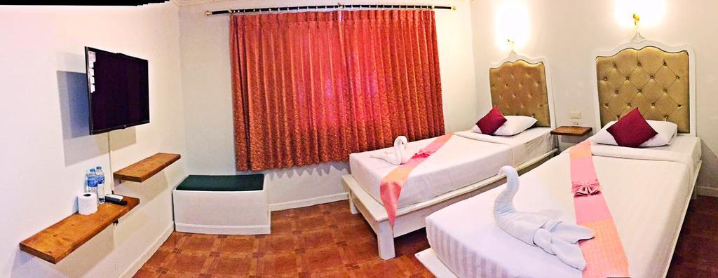 Phi Phi K House Hotel Buitenkant foto