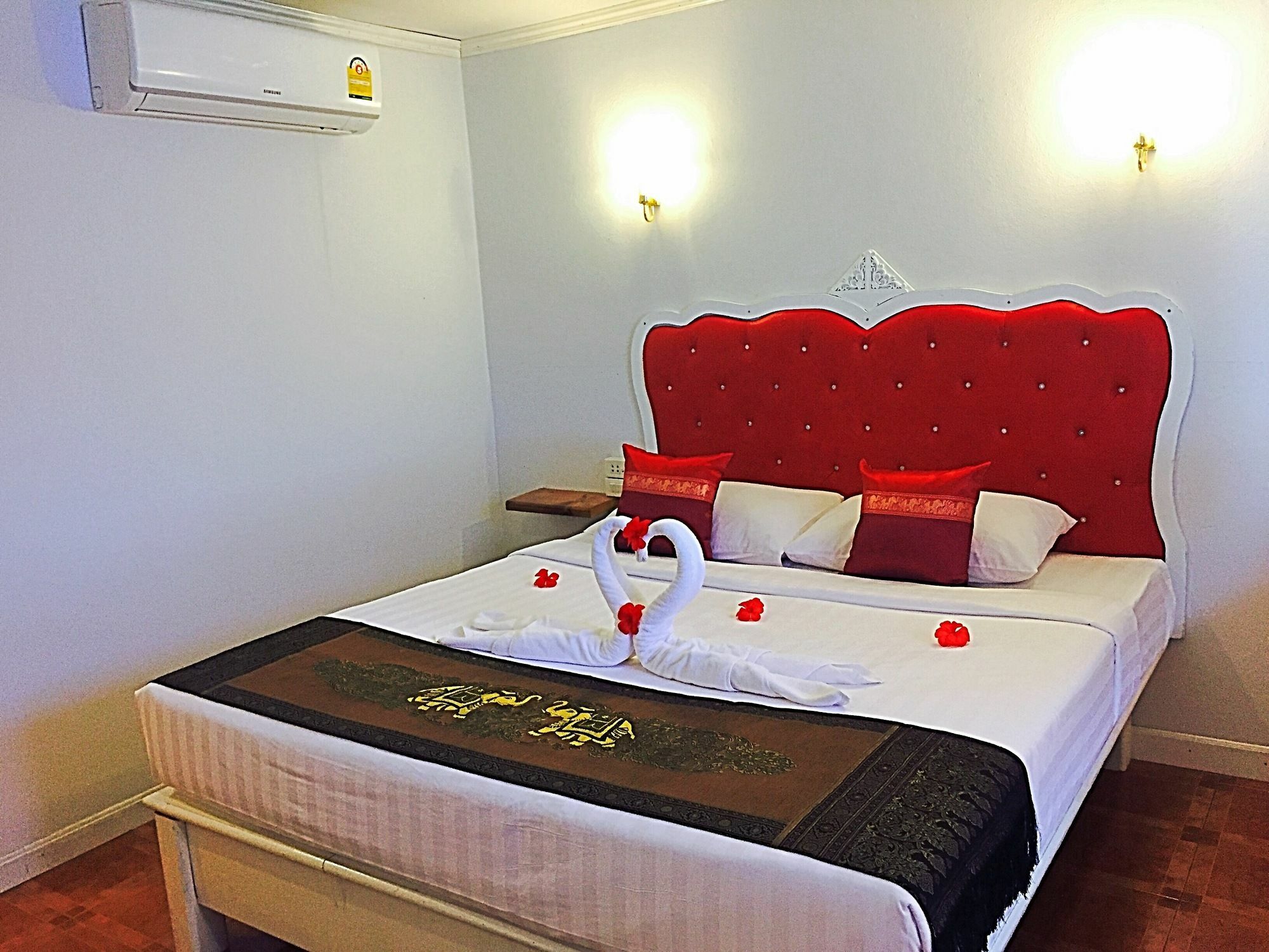 Phi Phi K House Hotel Buitenkant foto