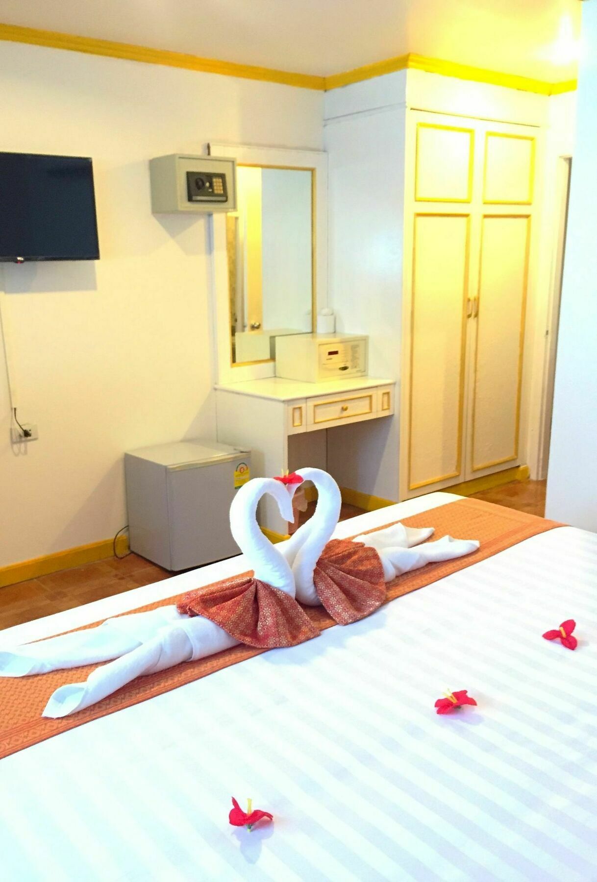 Phi Phi K House Hotel Buitenkant foto