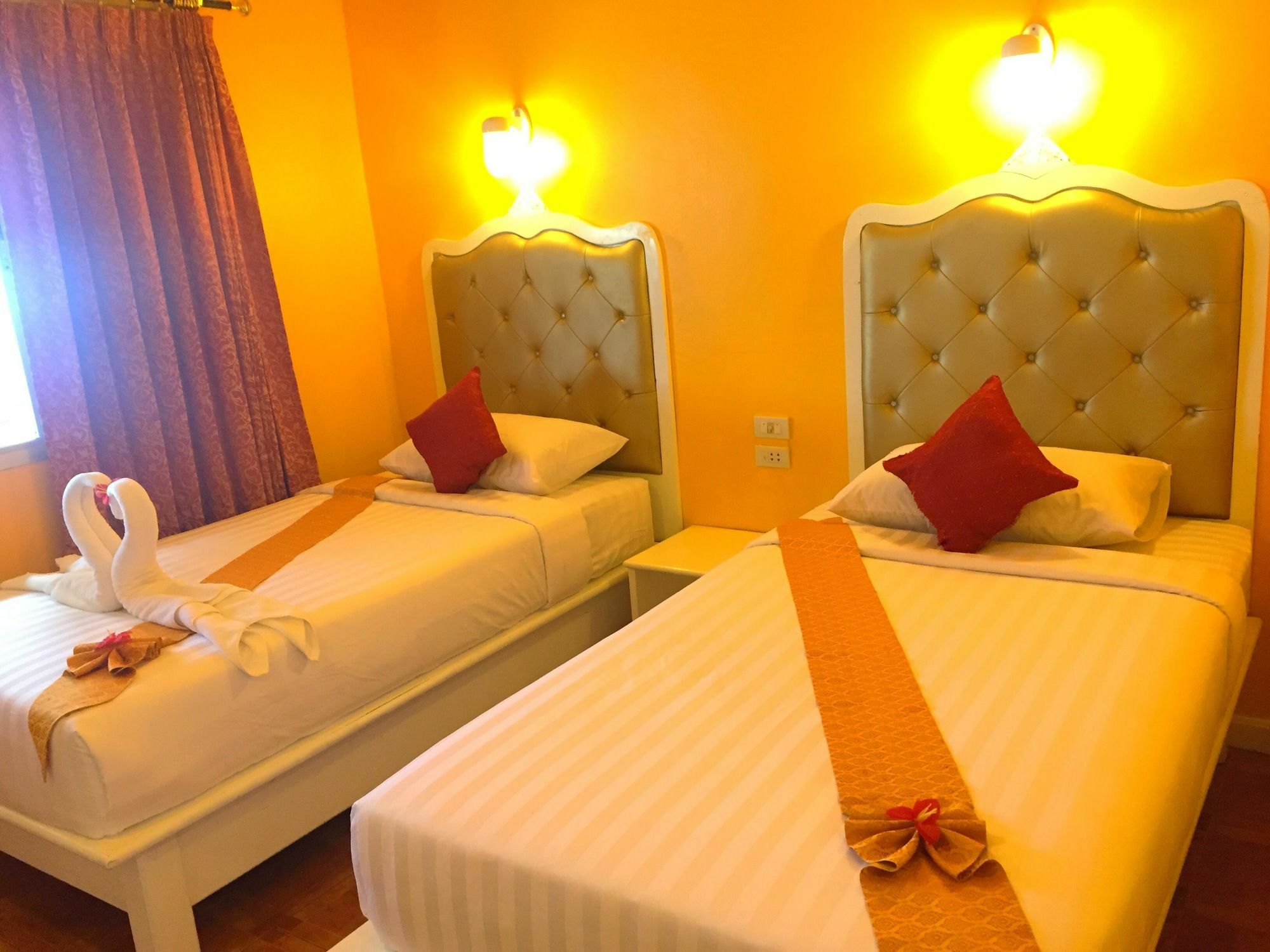 Phi Phi K House Hotel Buitenkant foto